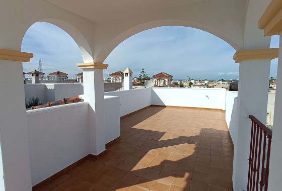 Herverkoop - Vrijstaande Villa -
Algorfa - Lo Crispin