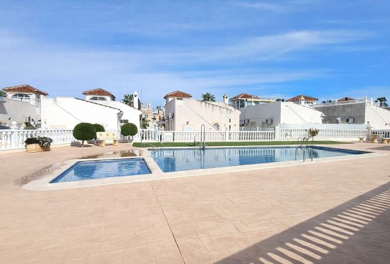 Herverkoop - Vrijstaande Villa -
Algorfa - Lo Crispin