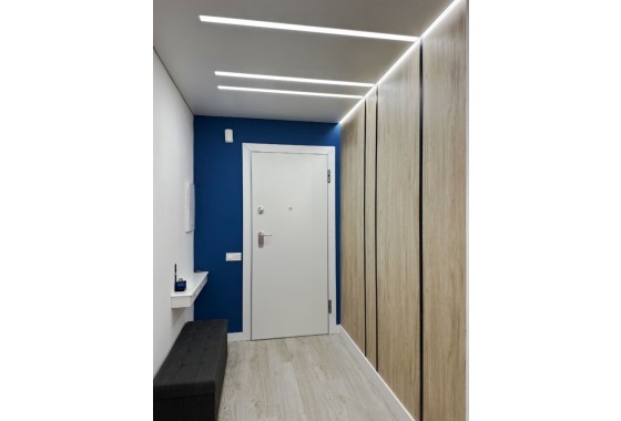 Venta - Apartamento / Piso -
Torrevieja