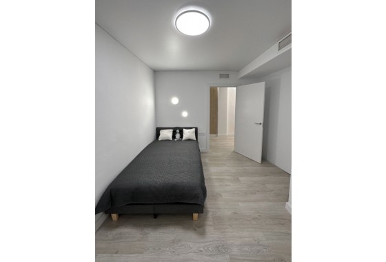 Venta - Apartamento / Piso -
Torrevieja