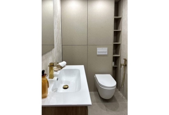 Venta - Apartamento / Piso -
Torrevieja