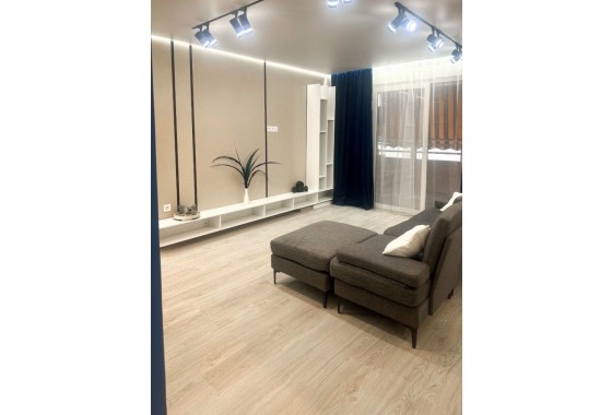 Venta - Apartamento / Piso -
Torrevieja