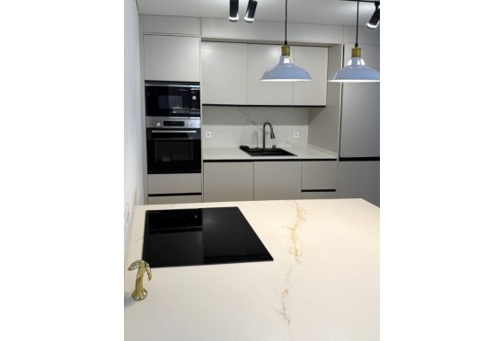 Venta - Apartamento / Piso -
Torrevieja