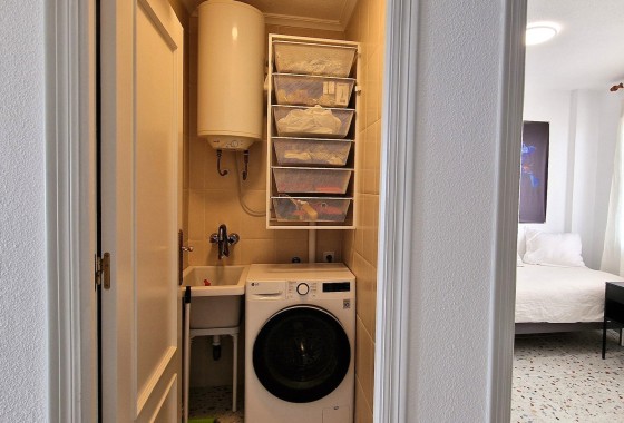 Sprzedaż - Apartament / Mieszkanie -
Torrevieja