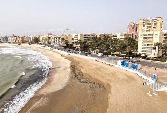Sprzedaż - Apartament / Mieszkanie -
Torrevieja