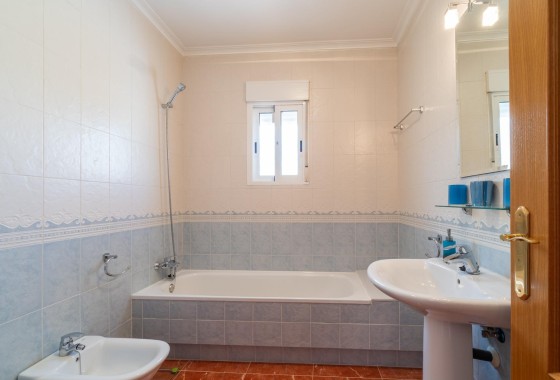 Venta - Casa de pueblo -
Orihuela Costa - Villamartin