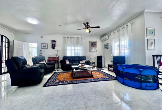 Herverkoop - Vrijstaande Villa -
Orihuela Costa - La Zenia