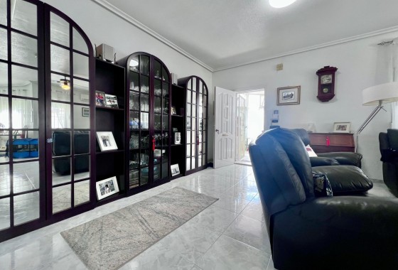 Herverkoop - Vrijstaande Villa -
Orihuela Costa - La Zenia