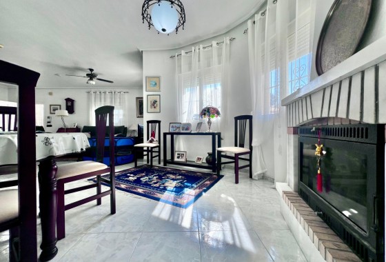 Herverkoop - Vrijstaande Villa -
Orihuela Costa - La Zenia