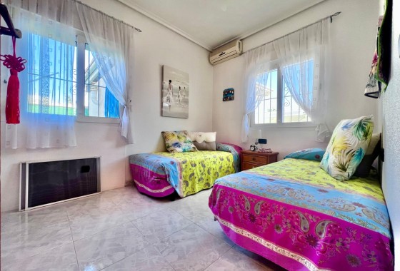 Herverkoop - Vrijstaande Villa -
Orihuela Costa - La Zenia