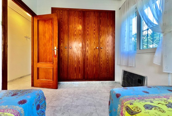 Herverkoop - Vrijstaande Villa -
Orihuela Costa - La Zenia