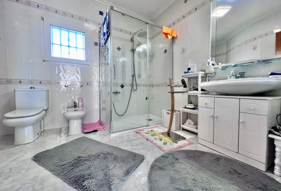 Herverkoop - Vrijstaande Villa -
Orihuela Costa - La Zenia