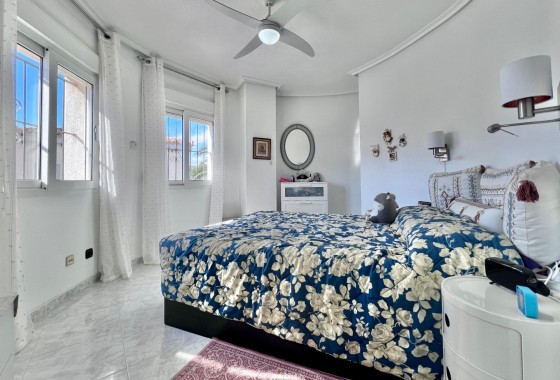 Herverkoop - Vrijstaande Villa -
Orihuela Costa - La Zenia