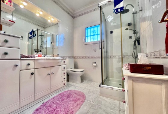 Herverkoop - Vrijstaande Villa -
Orihuela Costa - La Zenia