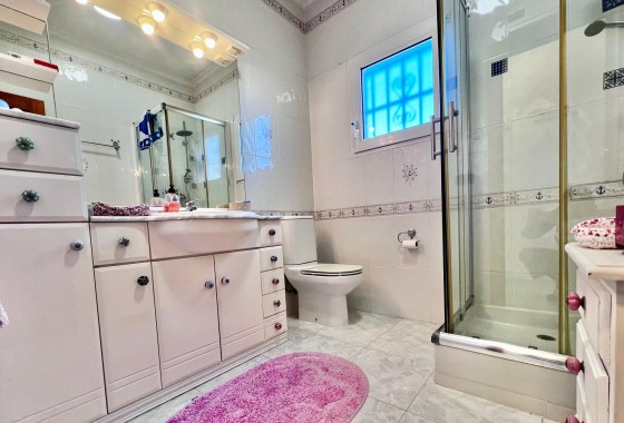 Herverkoop - Vrijstaande Villa -
Orihuela Costa - La Zenia