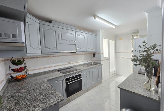 Sprzedaż - Apartament mieszkanie -
Los Montesinos *