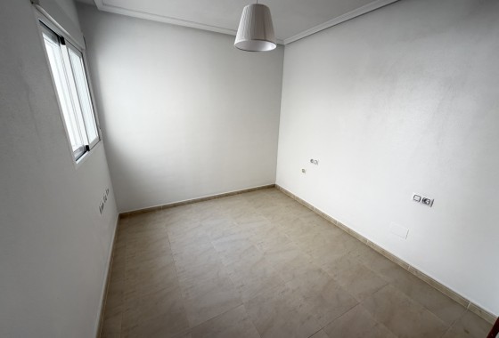 Revente - Appartement -
Los Montesinos