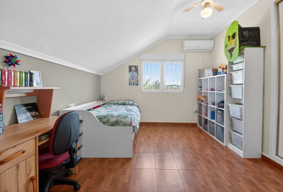 Venta - Finca Propiedad rural -
Crevillente