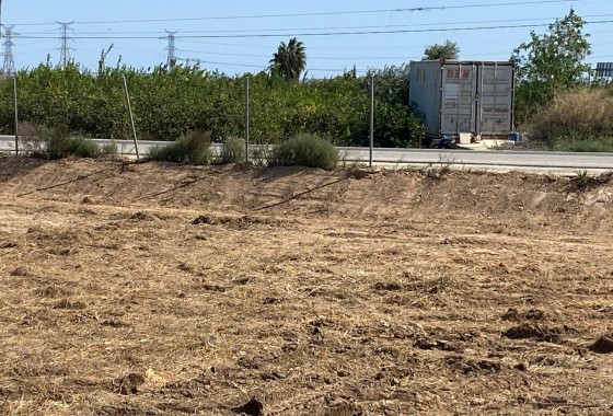 Resale - Grundstück / Land -
San Miguel de Salinas - San Miguel Salinas