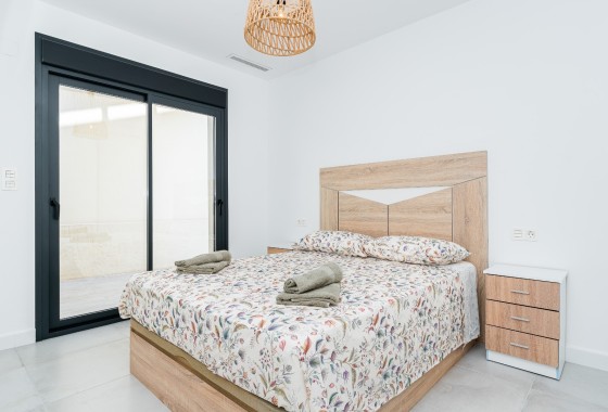 Venta - Chalet Independiente -
Los Montesinos