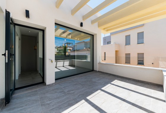 Venta - Chalet Independiente -
Los Montesinos