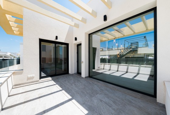 Venta - Chalet Independiente -
Los Montesinos