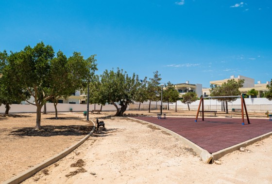 Venta - Chalet Independiente -
Los Montesinos