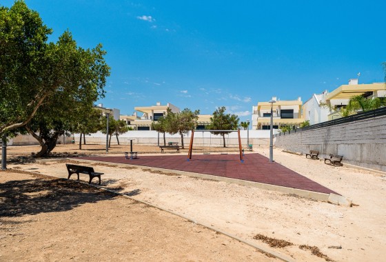 Venta - Chalet Independiente -
Los Montesinos