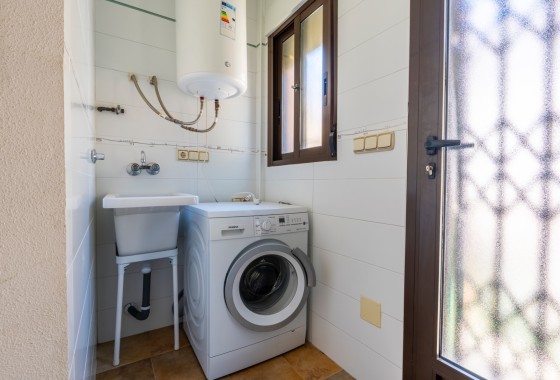 Venta - Chalet Independiente -
Villamartín