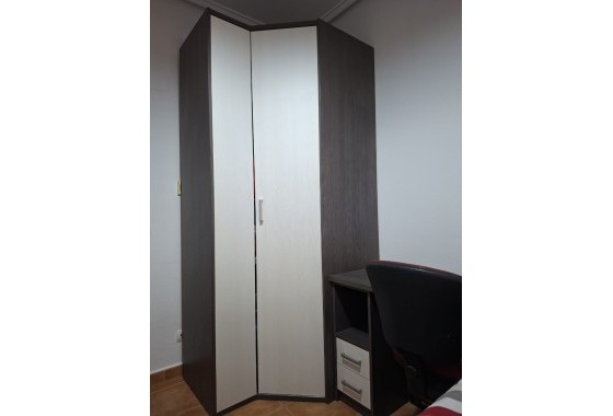 Venta - Chalet Independiente -
Catral