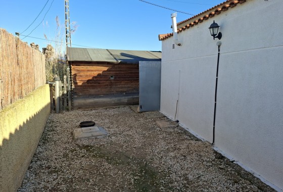 Venta - Chalet Independiente -
Catral