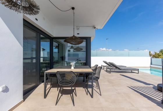 Venta - Casa de pueblo -
Dolores