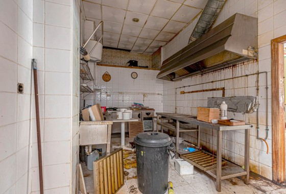 Sale - Commercial -
Torrevieja - Playa del Cura