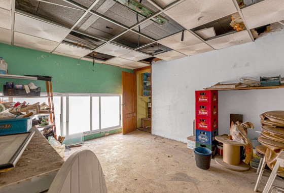 Sale - Commercial -
Torrevieja - Playa del Cura