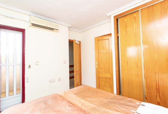 Herverkoop - Stadswoning -
Playa Flamenca