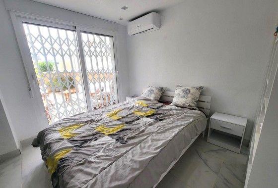 Venta - Casa de pueblo -
Pilar de la Horadada - Torre de la Horadada