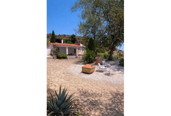 Herverkoop - Finca / Landhuis -
Fortuna