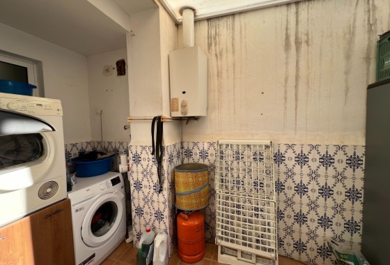 Sprzedaż - Dom miejski -
Hondón de las Nieves