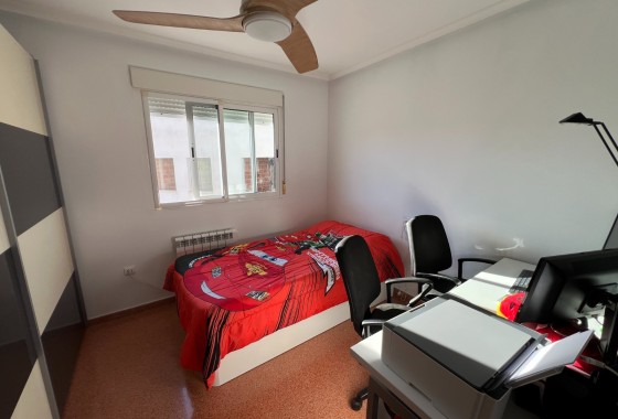 Sprzedaż - Dom miejski -
Hondón de las Nieves