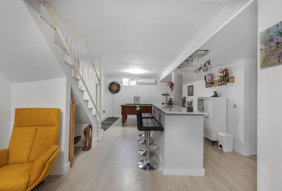 Sale - Detached Villa -
Guardamar del Segura - Urbanizaciones