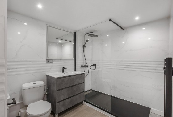 Sale - Detached Villa -
Guardamar del Segura - Urbanizaciones