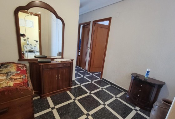 Sprzedaż - Apartament mieszkanie -
Torrevieja - Center