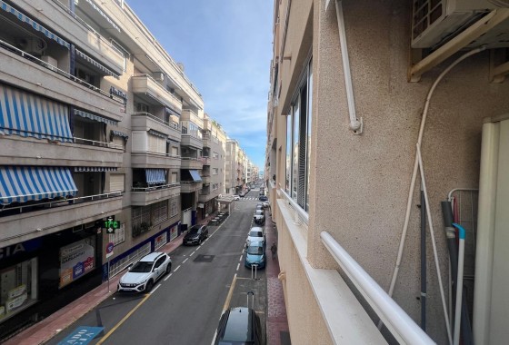 Revente - Appartement -
Torrevieja - Centro