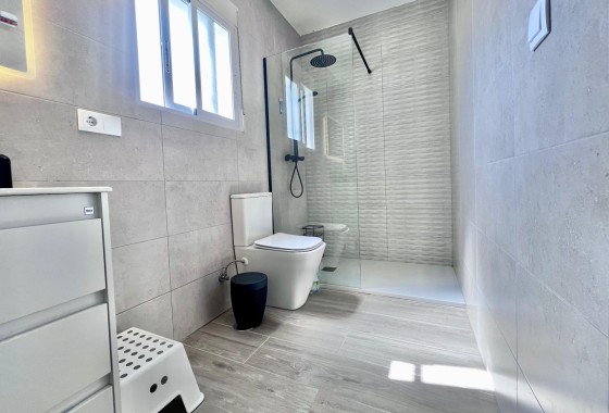 Sprzedaż - Willa wolnostojąca -
San Miguel de Salinas - Las filipinas