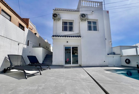 Sprzedaż - Willa wolnostojąca -
San Miguel de Salinas - Las filipinas