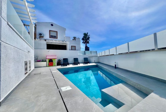 Sprzedaż - Willa wolnostojąca -
San Miguel de Salinas - Las filipinas