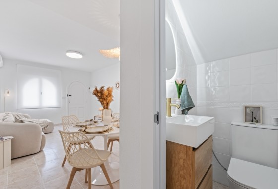 Resale - Stadthaus -
La Florida