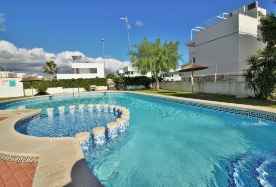 Sale - Town house -
Villamartín