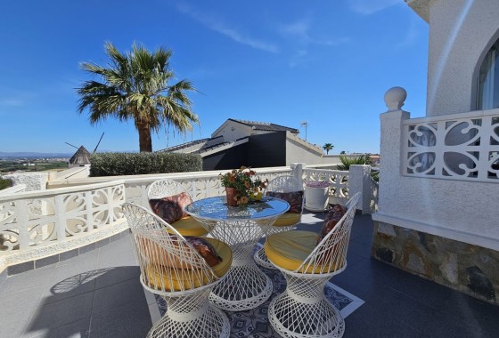 Revente - Villa Individuelle -
Rojales - La Marquesa