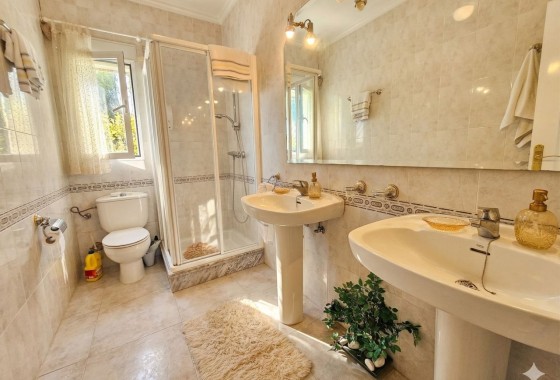 Revente - Villa Individuelle -
Rojales - La Marquesa